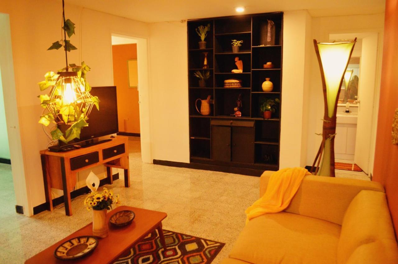 Africa House-Casa Hotel Laureles-La70 ميديلين المظهر الخارجي الصورة
