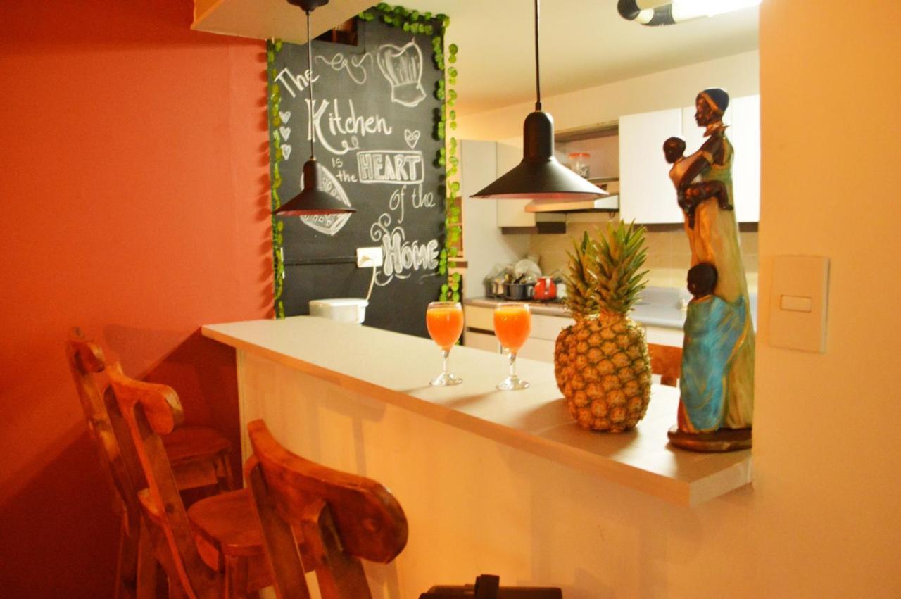 Africa House-Casa Hotel Laureles-La70 ميديلين المظهر الخارجي الصورة