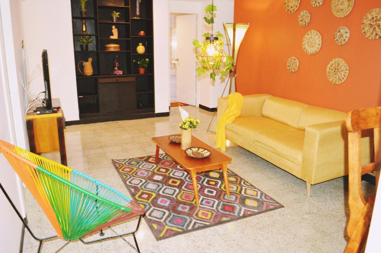 Africa House-Casa Hotel Laureles-La70 ميديلين المظهر الخارجي الصورة